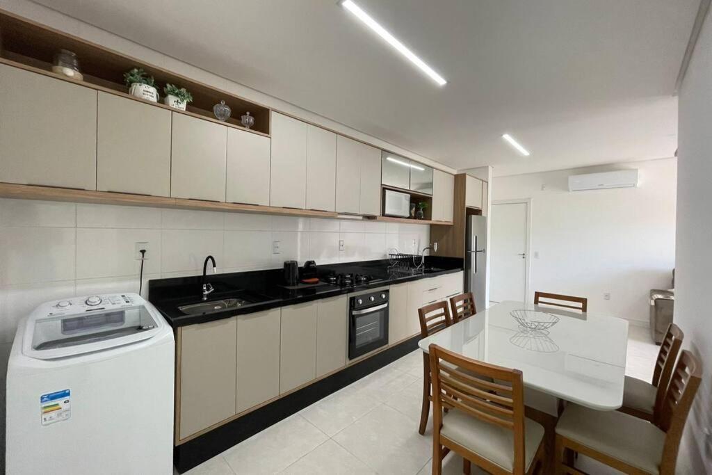 Apto 80M Da Praia Grande Vista Mar! โกเวร์นาดอร์ เซลโซ รามอส ภายนอก รูปภาพ